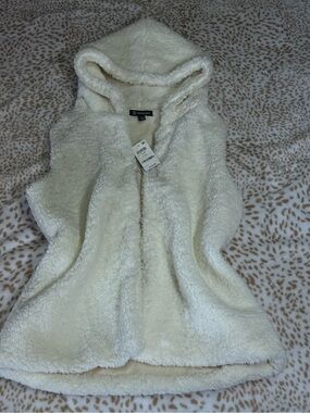 INC International Concepts Ivory Faux Sherpa Hooded Vest L/XL